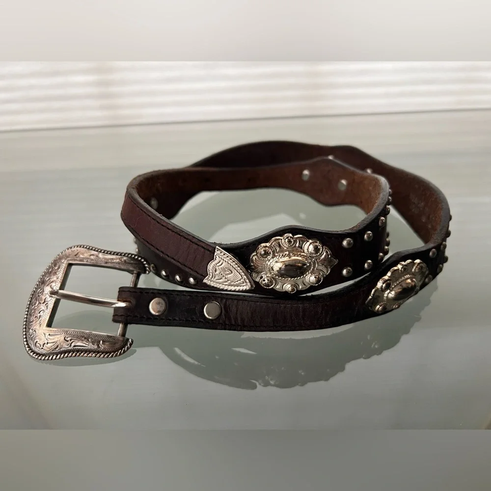🩶Vintage Concho Leather Belt with Silver Accents & Removable Silver Buckle | S/M - Picture 11 of 16